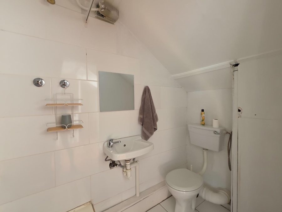 2 Bedroom Property for Sale in Sea Point Western Cape